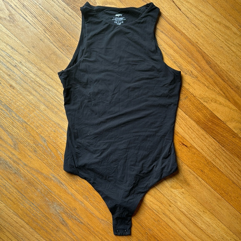 NWOT Skims Fits Everybody Bodysuit